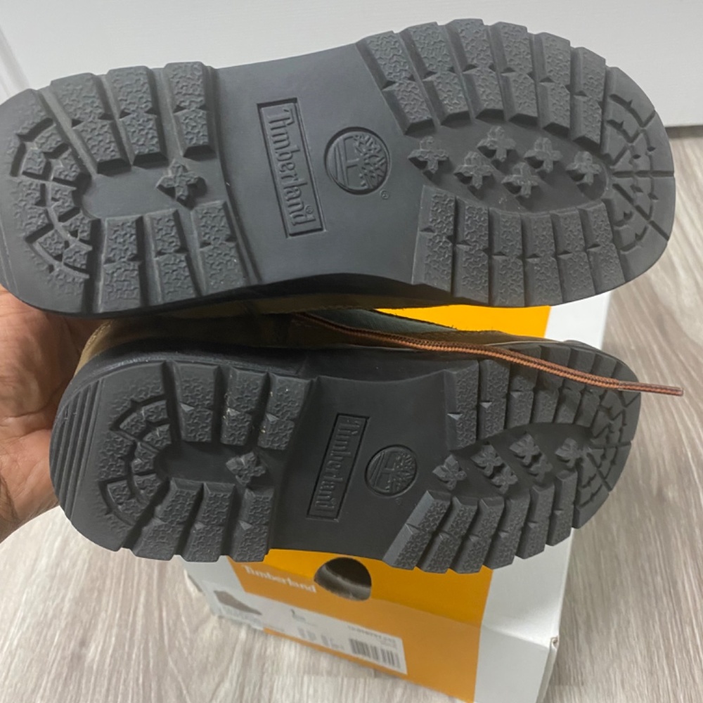Timberlands - Picture 5 of 5